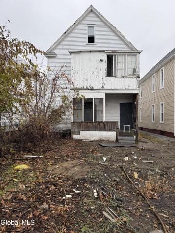 942 Emmett Street Schenectady NY 12307