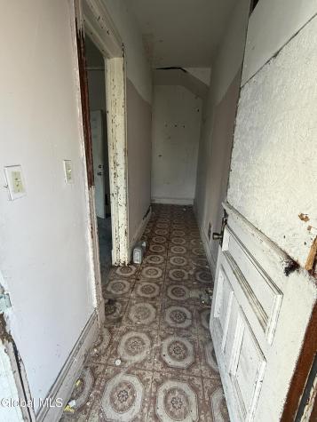 942 Emmett Street Schenectady NY 12307