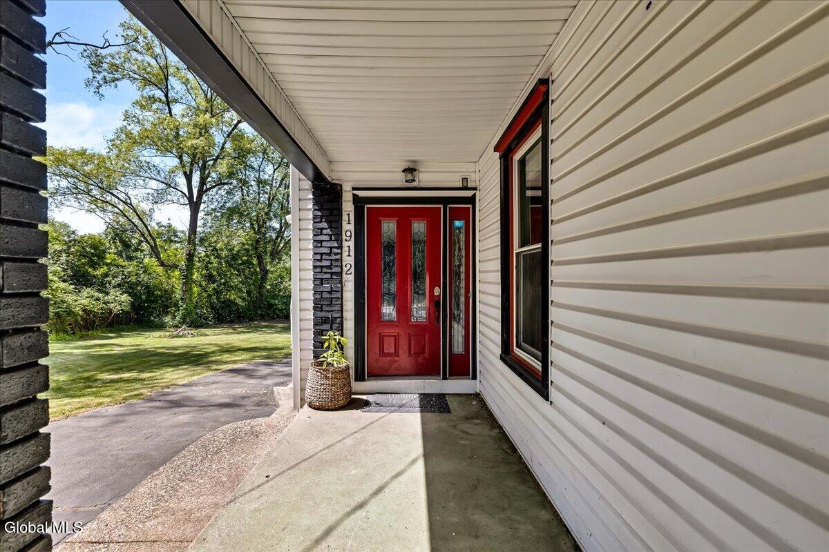 1912 Union Street Niskayuna NY 12309