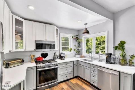 1912 Union Street Niskayuna NY 12309