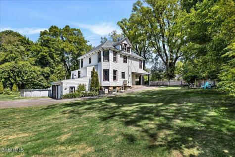 1912 Union Street Niskayuna NY 12309