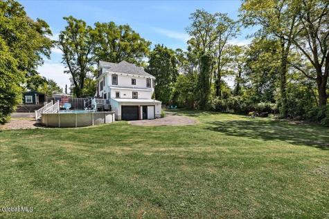 1912 Union Street Niskayuna NY 12309