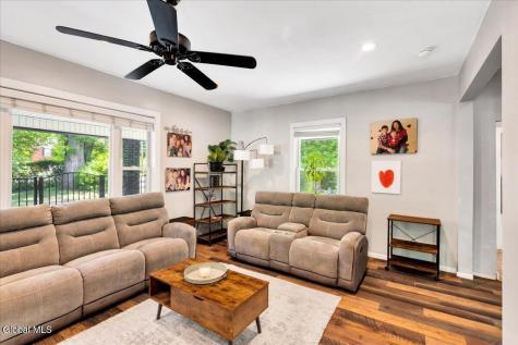 1912 Union Street Niskayuna NY 12309