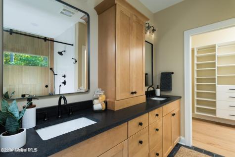 32 Huna Way Lake George NY 12845