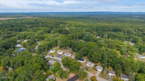 10 Curt Boulevard Saratoga Springs NY 12866