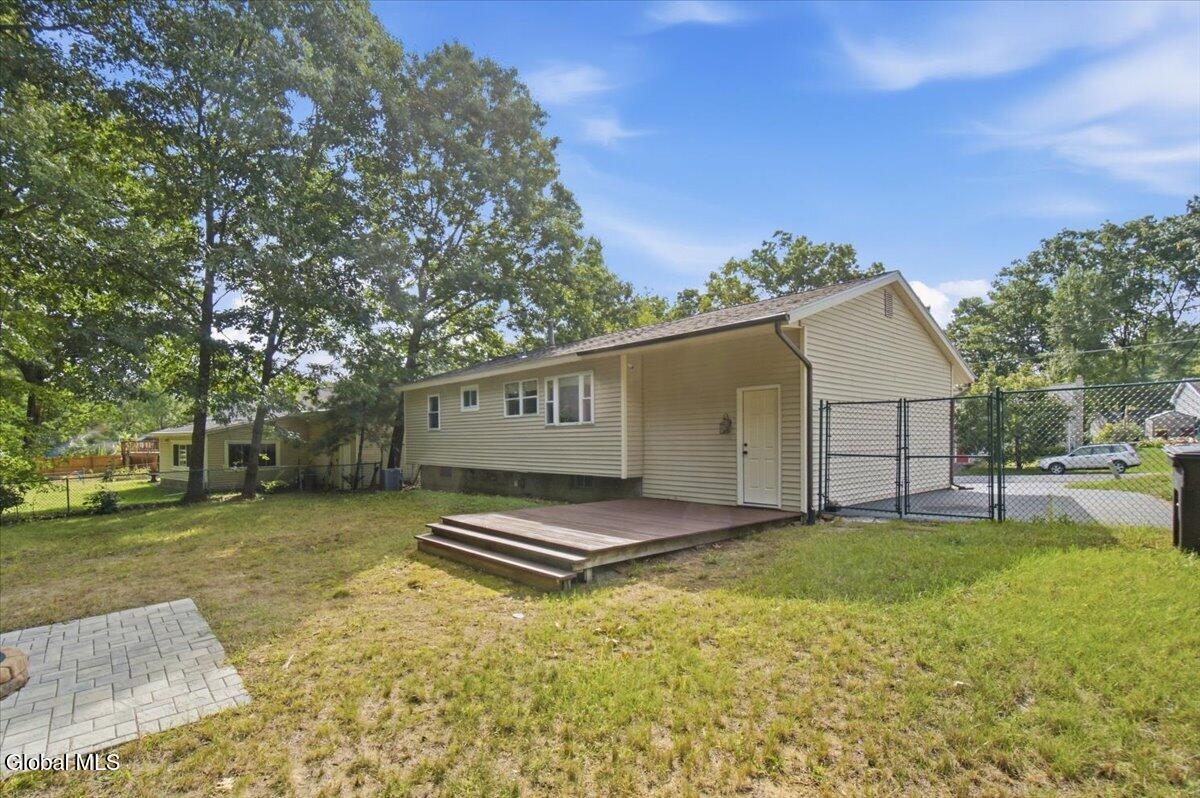 10 Curt Boulevard Saratoga Springs NY 12866