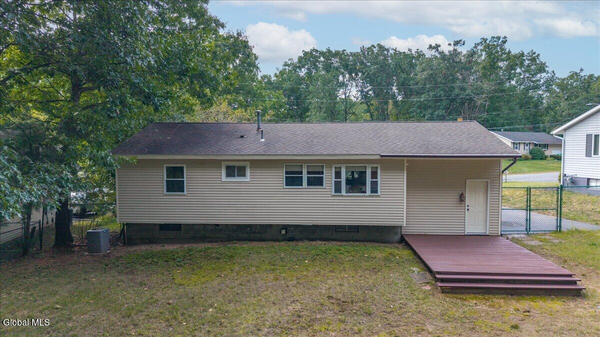 10 Curt Boulevard Saratoga Springs NY 12866