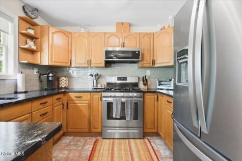 10 Curt Boulevard Saratoga Springs NY 12866