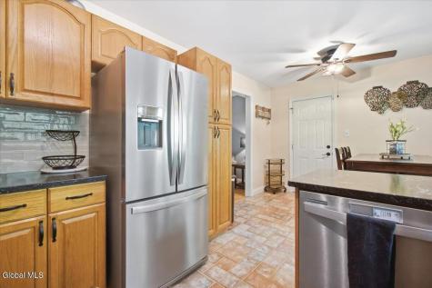 10 Curt Boulevard Saratoga Springs NY 12866