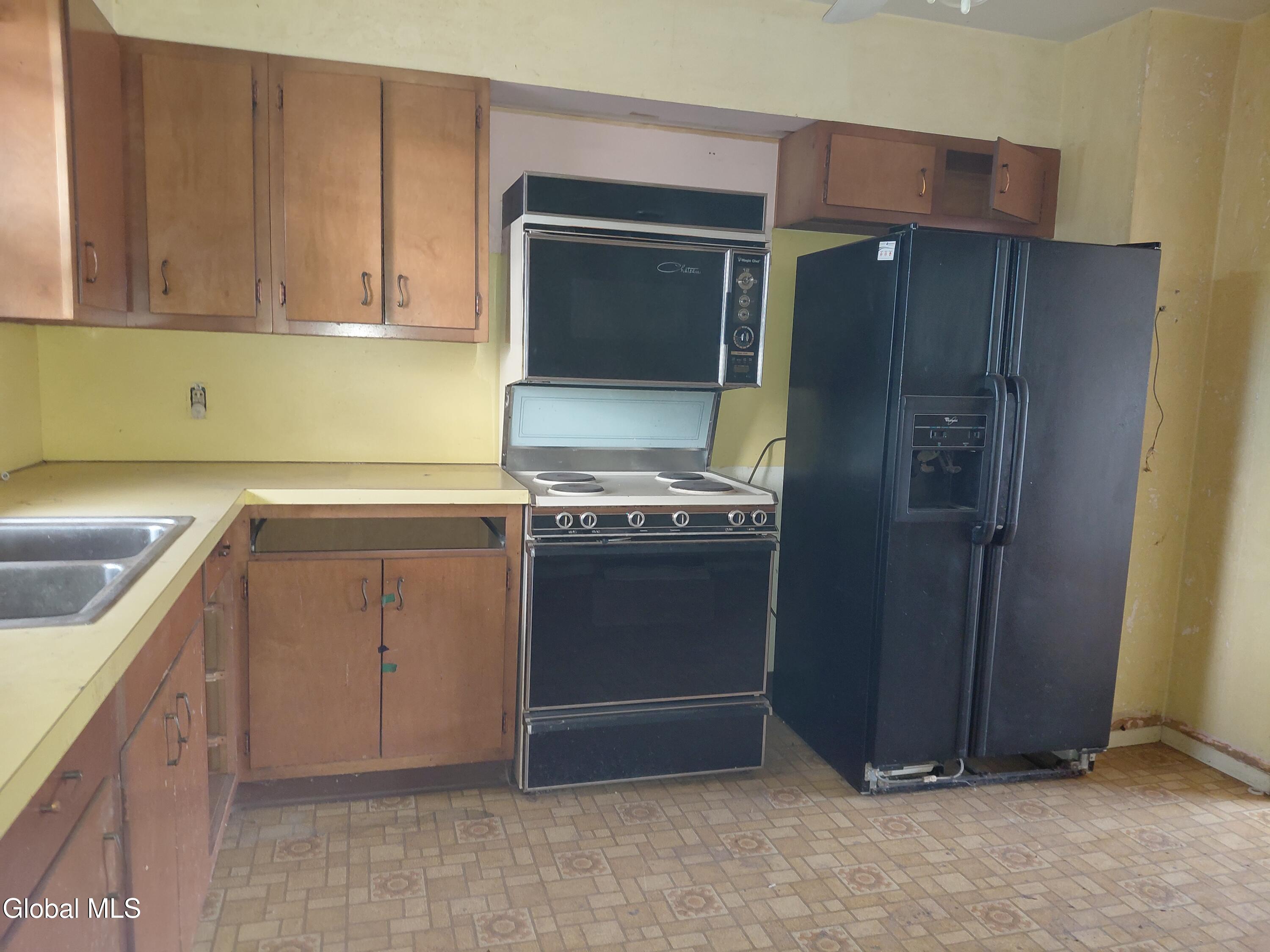 1 Crestwood Avenue Troy NY 12180