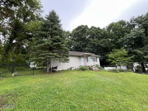 66 Pollock Road Latham NY 12110