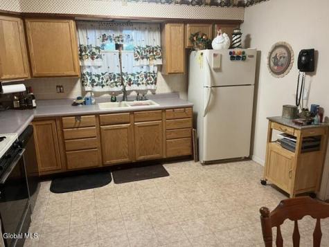 66 Pollock Road Latham NY 12110