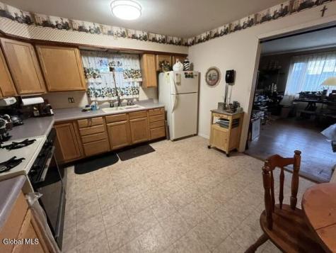 66 Pollock Road Latham NY 12110