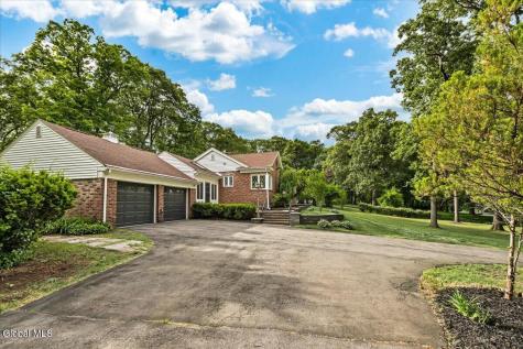 222 Van Rensselaer Boulevard Menands NY 12204