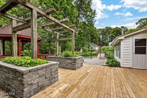222 Van Rensselaer Boulevard Menands NY 12204