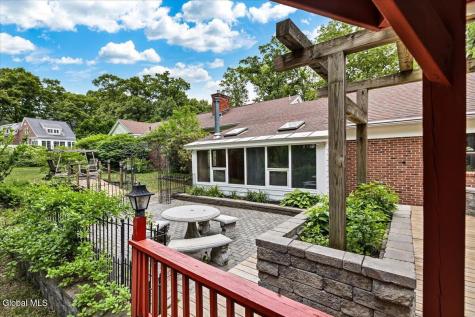 222 Van Rensselaer Boulevard Menands NY 12204