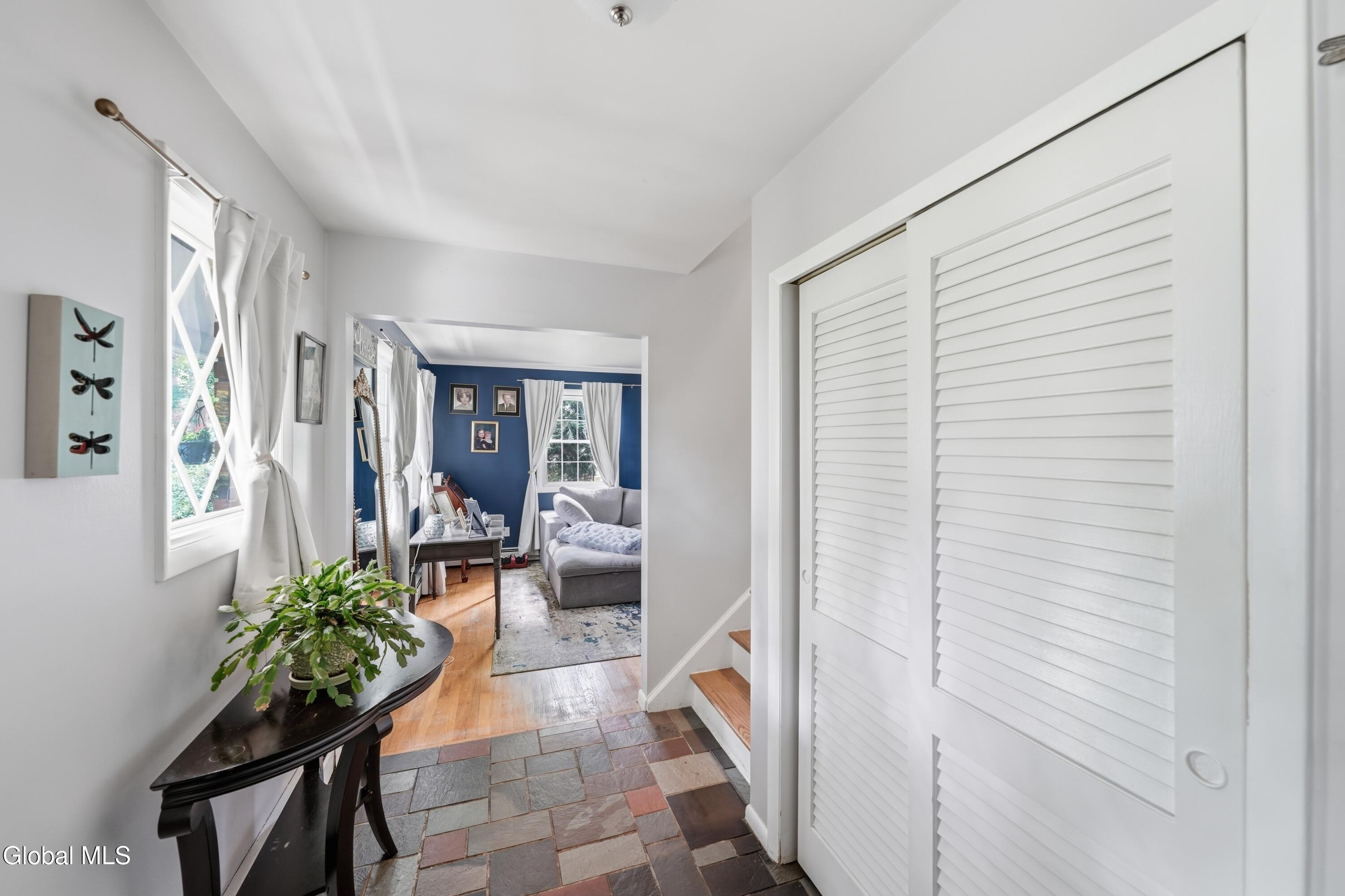 2 Valdepenas Lane Clifton Park NY 12065