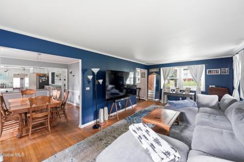 2 Valdepenas Lane Clifton Park NY 12065