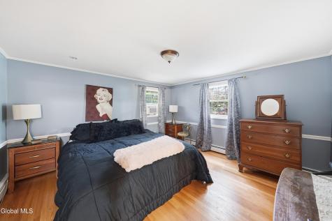 2 Valdepenas Lane Clifton Park NY 12065