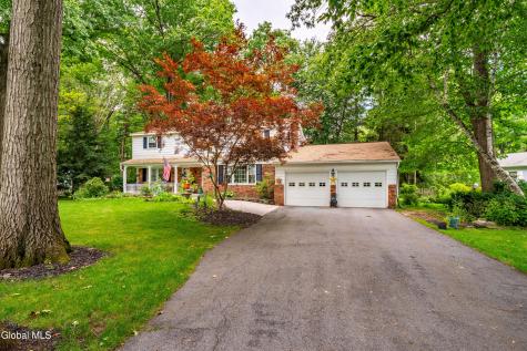 2 Valdepenas Lane Clifton Park NY 12065