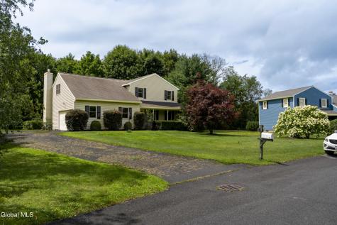 33 Armstrong Circle Altamont NY 12009
