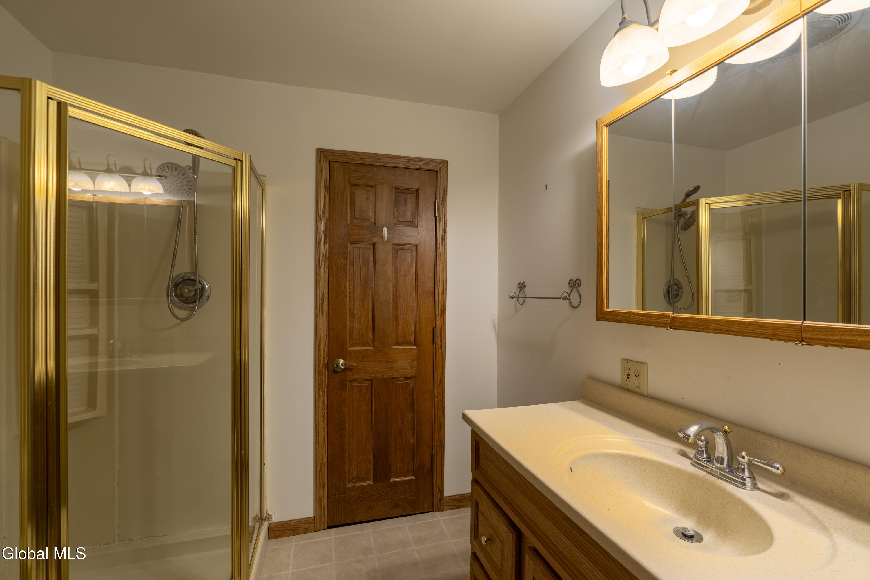 33 Armstrong Circle Altamont NY 12009