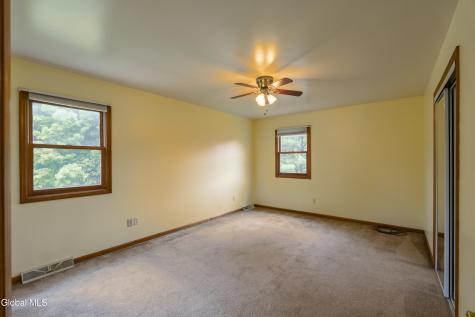 33 Armstrong Circle Altamont NY 12009