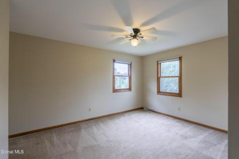 33 Armstrong Circle Altamont NY 12009