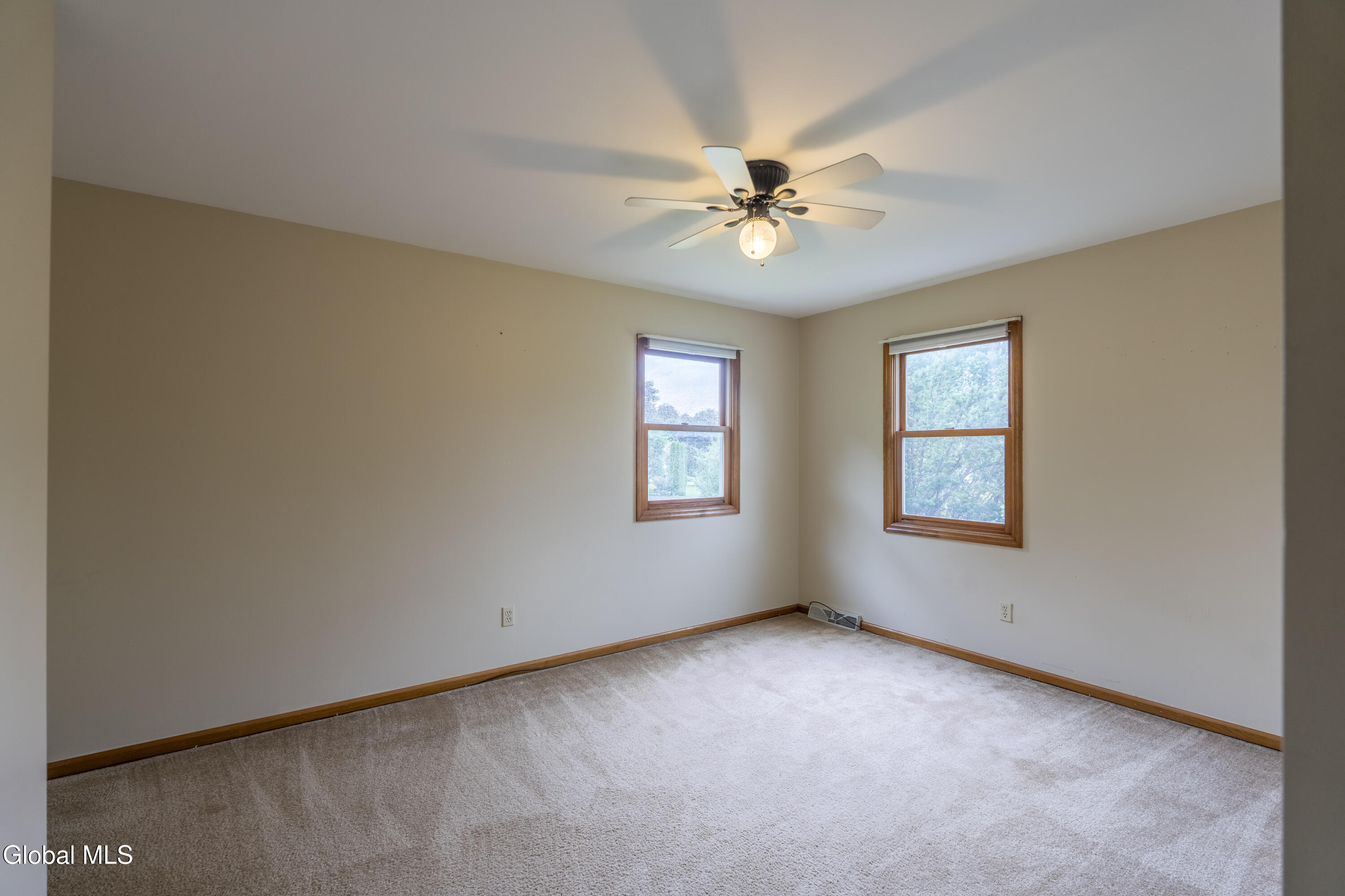 33 Armstrong Circle Altamont NY 12009