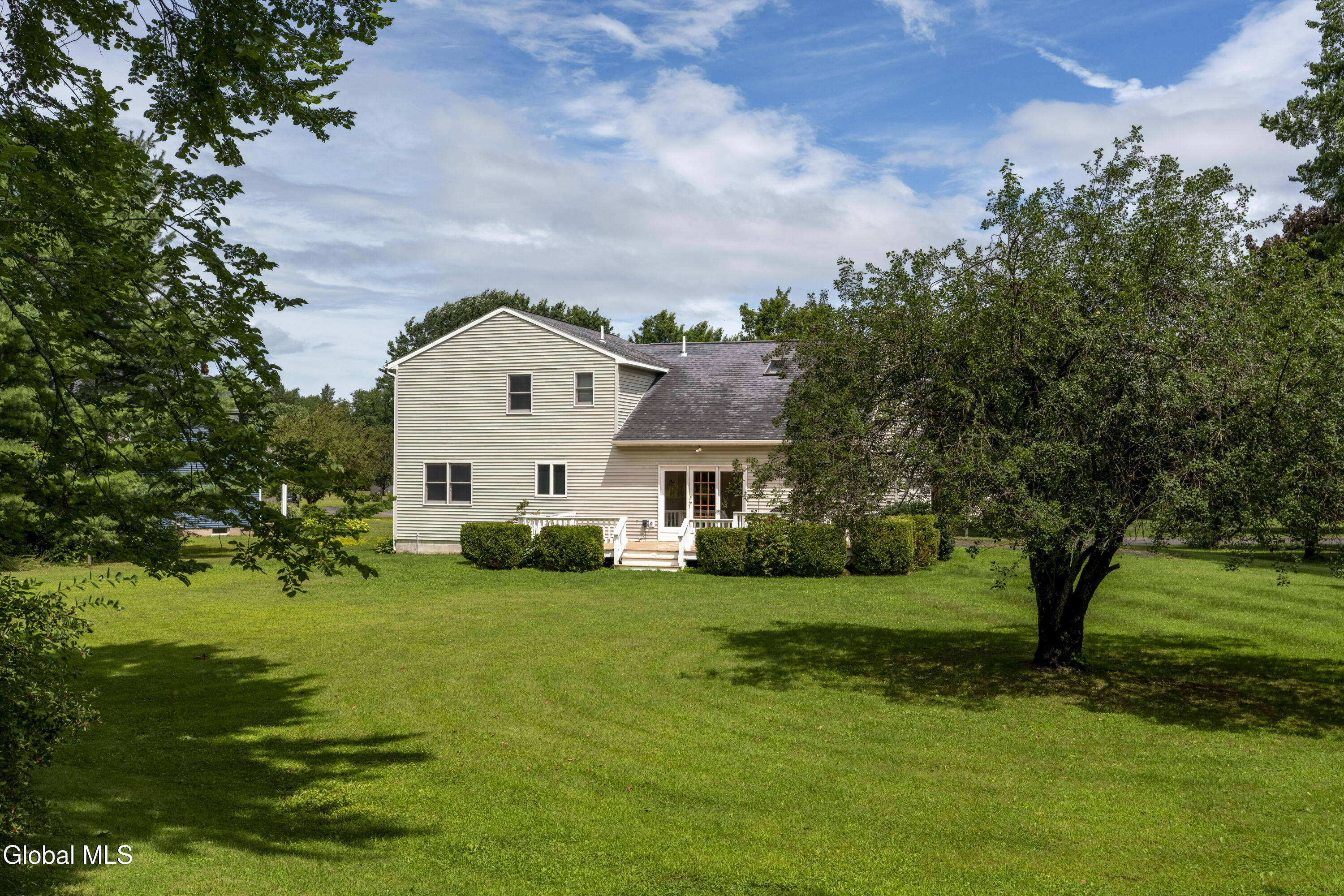 33 Armstrong Circle Altamont NY 12009