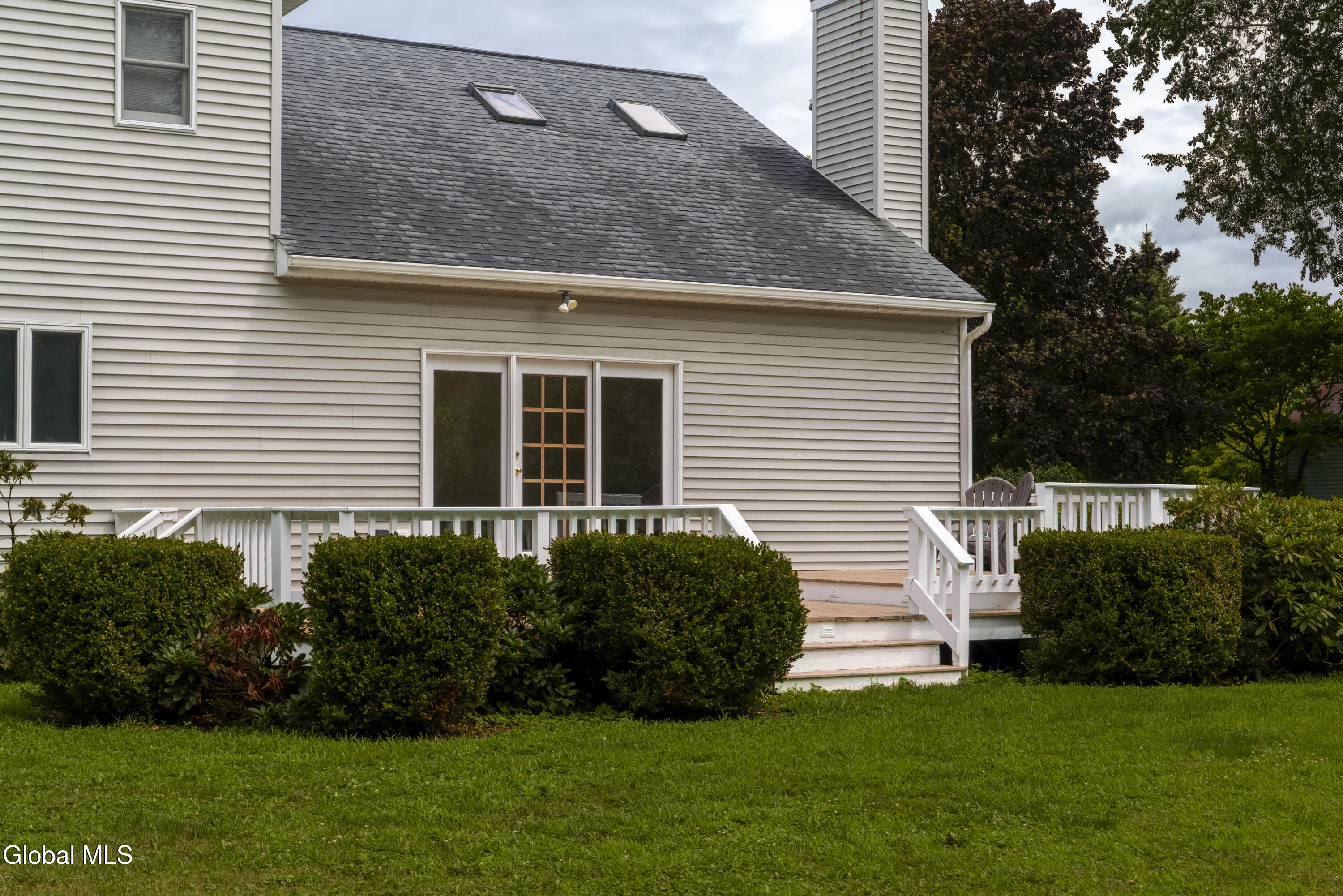 33 Armstrong Circle Altamont NY 12009