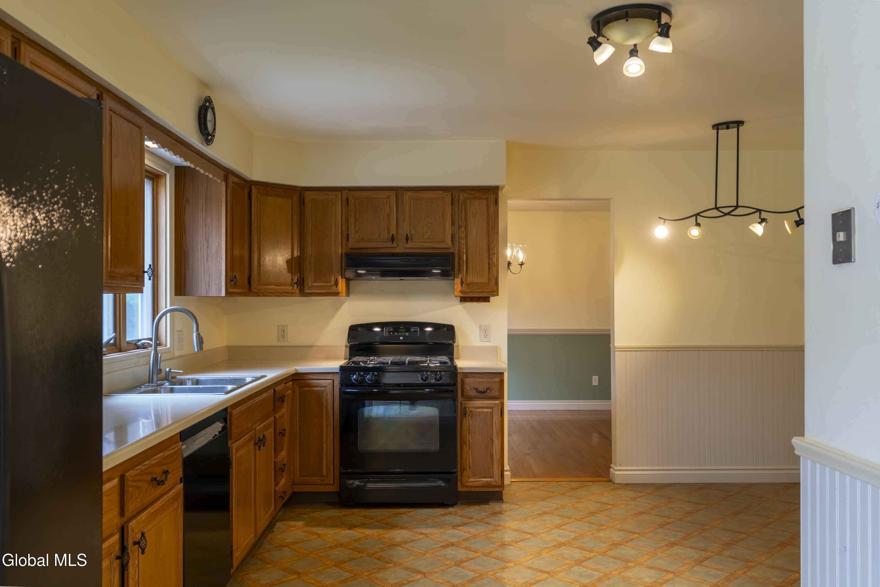 33 Armstrong Circle Altamont NY 12009