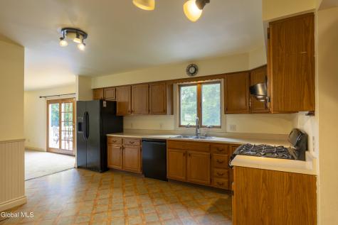 33 Armstrong Circle Altamont NY 12009