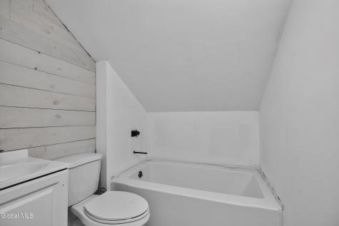 14 Fletcher Road Guilderland NY 12203
