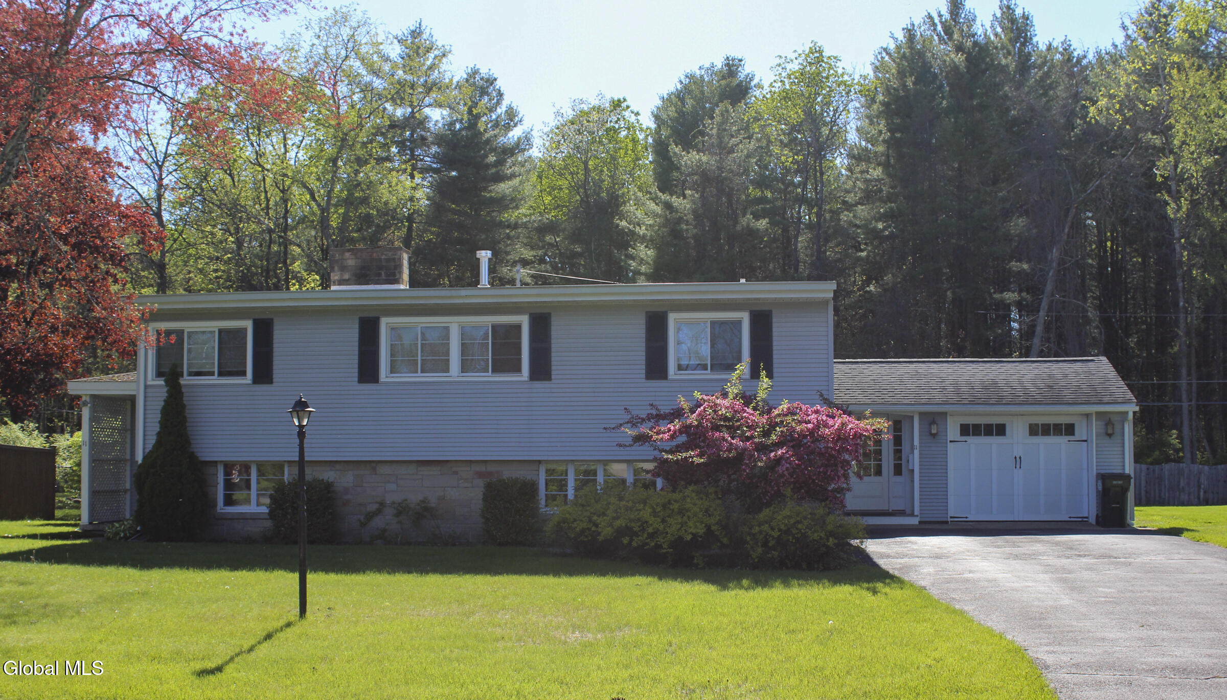 11 Hughes Court Queensbury NY 12804