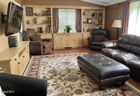 11 Hughes Court Queensbury NY 12804