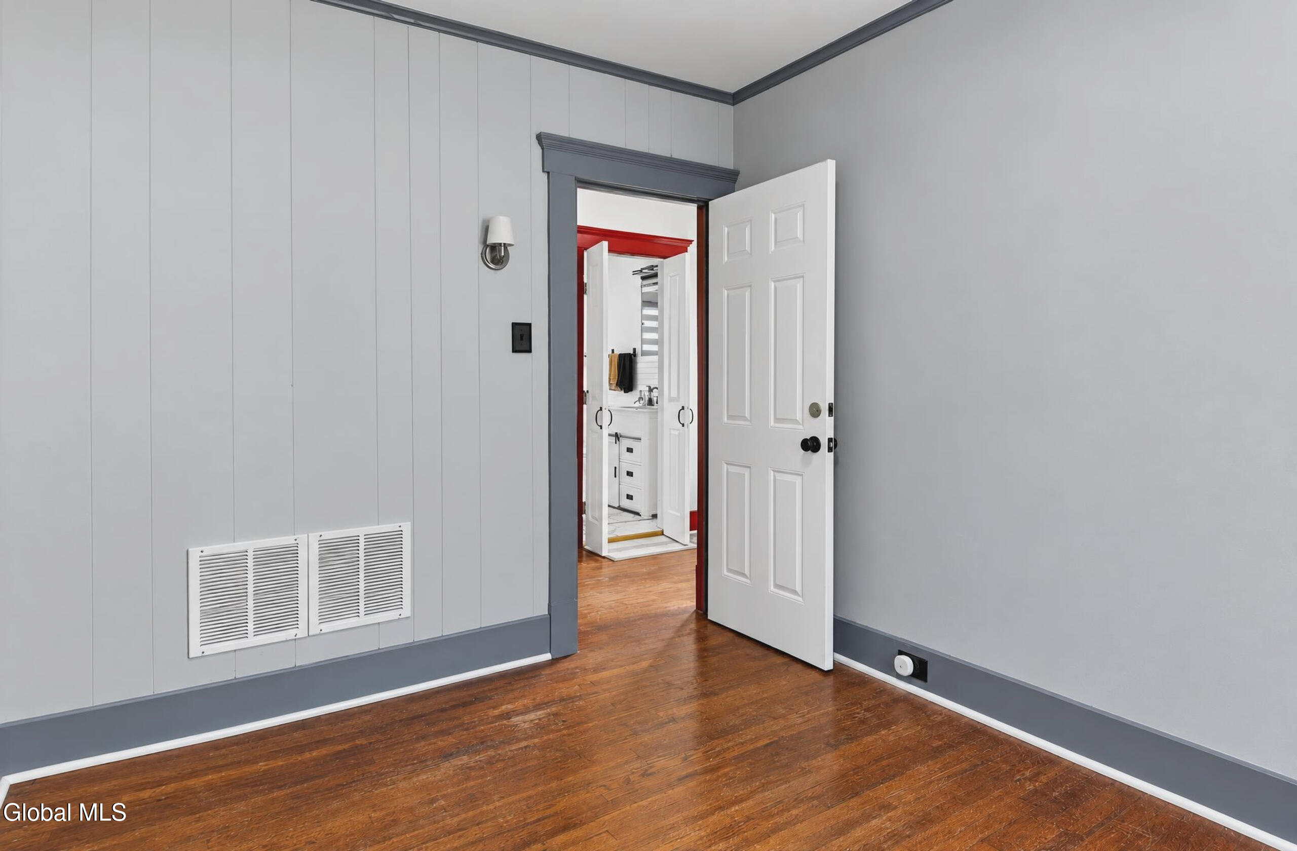 11 Monroe Street Gloversville NY 12078