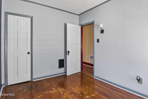 11 Monroe Street Gloversville NY 12078