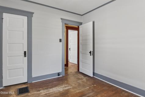 11 Monroe Street Gloversville NY 12078