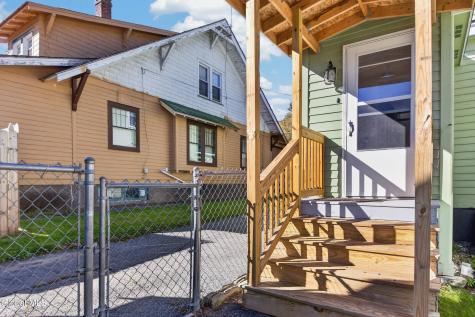 11 Monroe Street Gloversville NY 12078