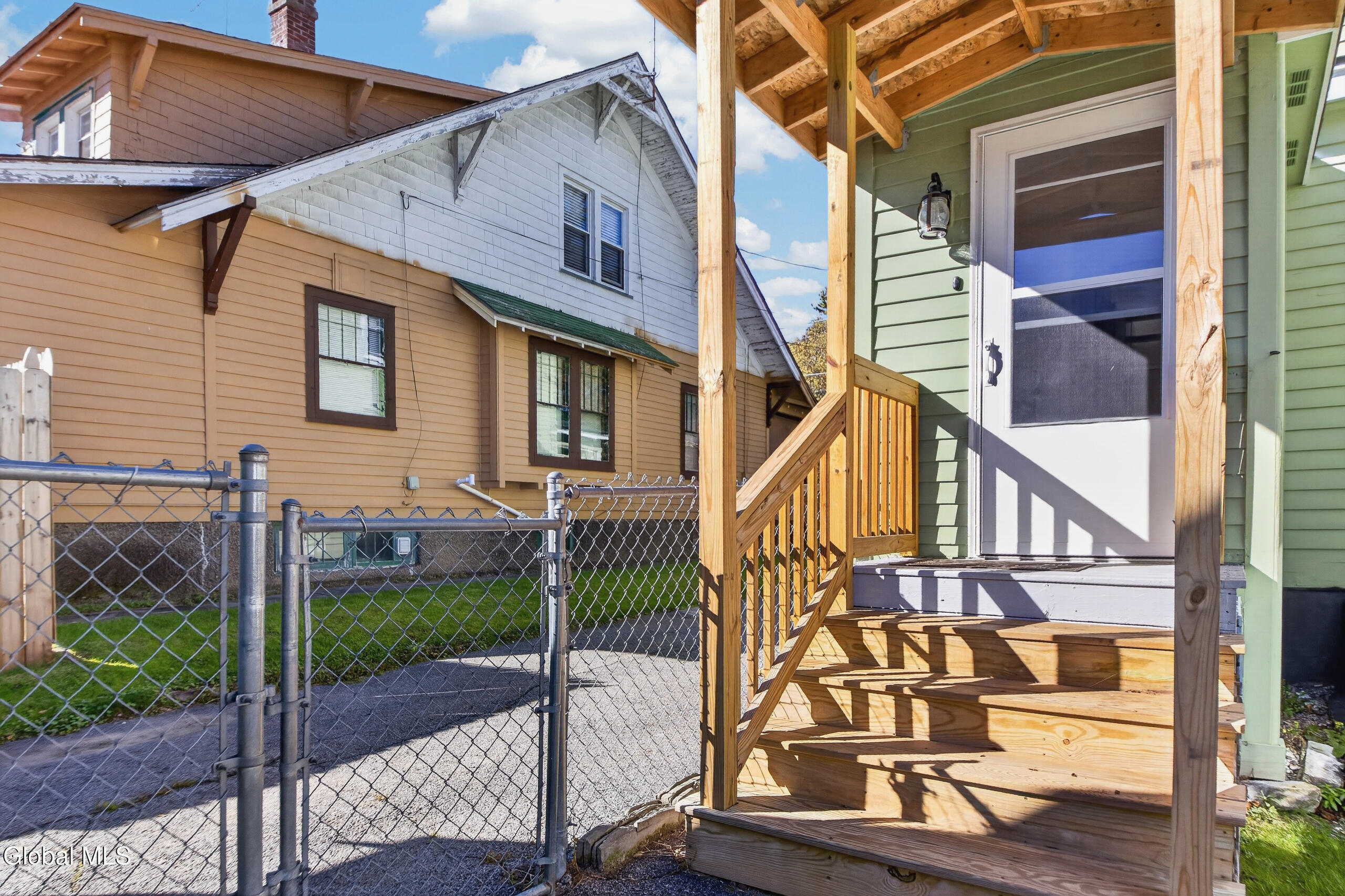 11 Monroe Street Gloversville NY 12078