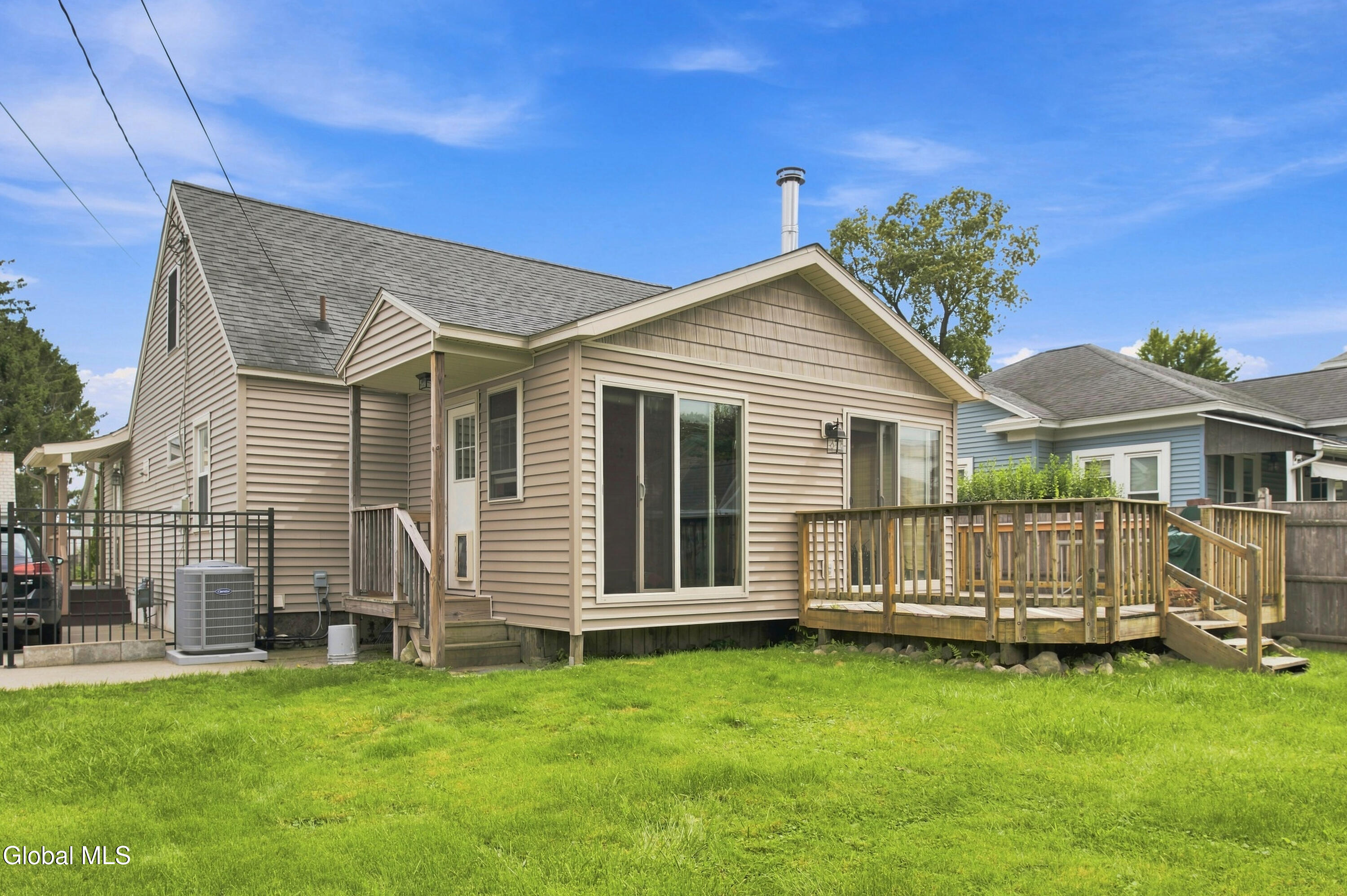 197 Sycamore Street Albany NY 12209