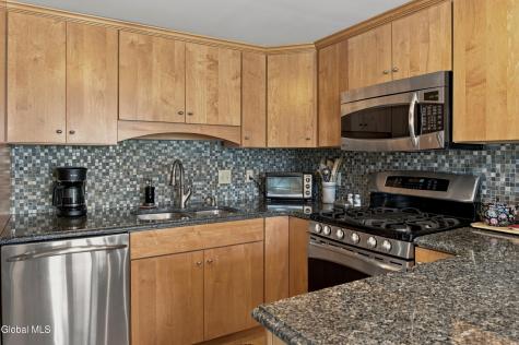 197 Sycamore Street Albany NY 12209