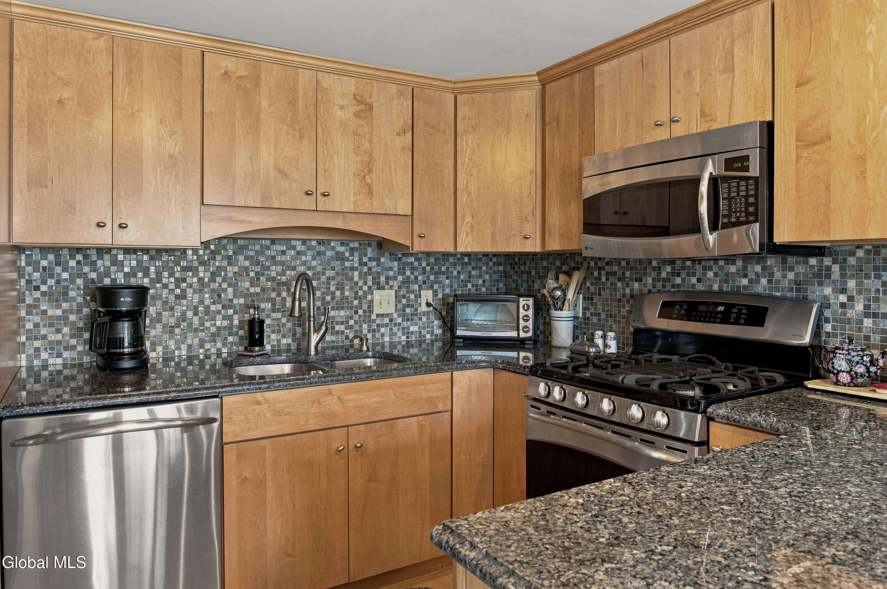 197 Sycamore Street Albany NY 12209