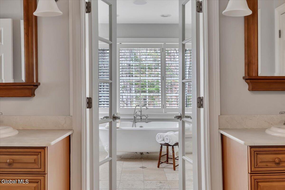 9 Cherry Tree Lane Saratoga Springs NY 12866