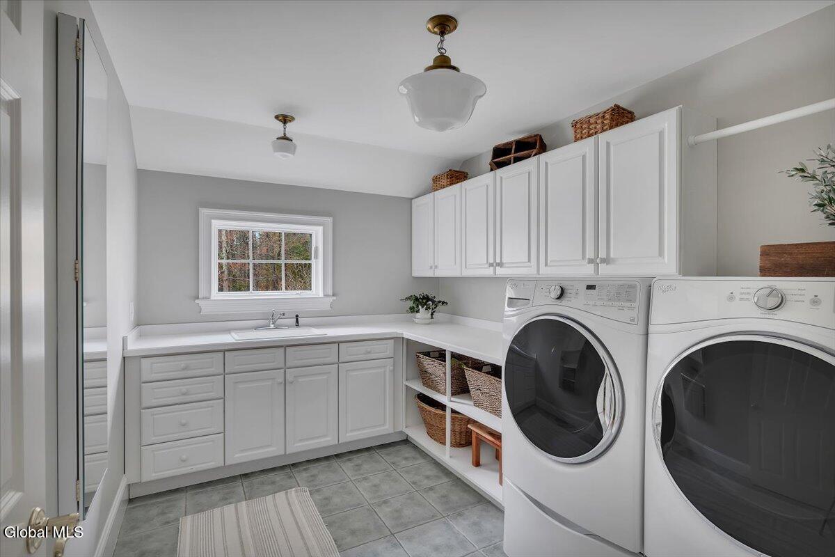 9 Cherry Tree Lane Saratoga Springs NY 12866