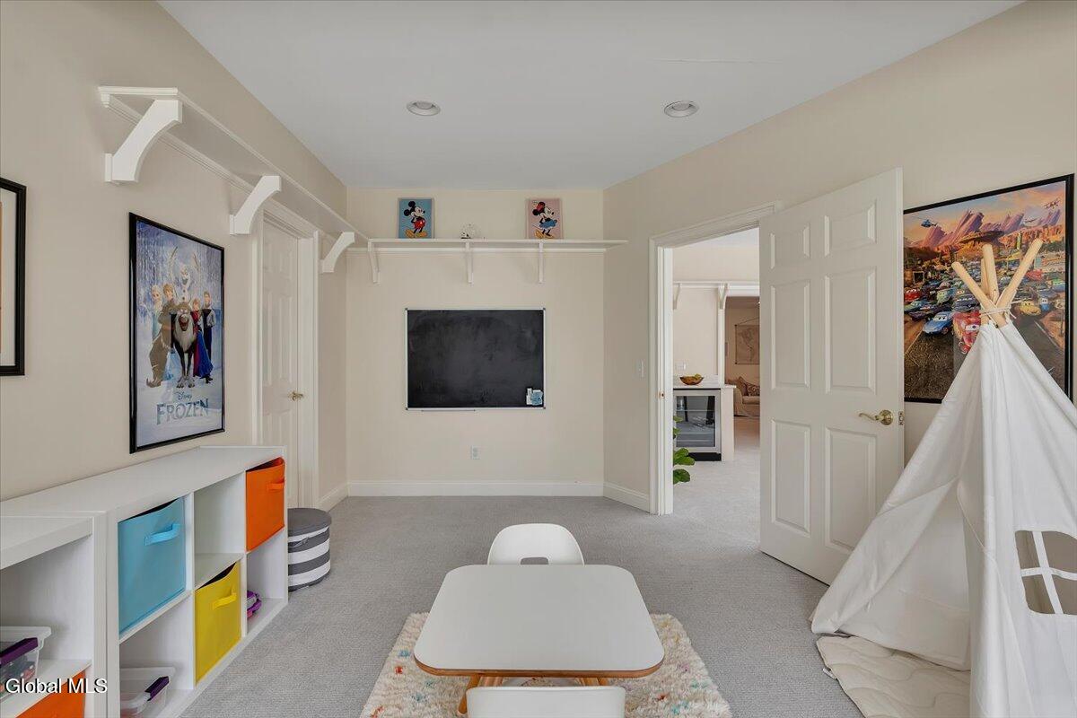 9 Cherry Tree Lane Saratoga Springs NY 12866