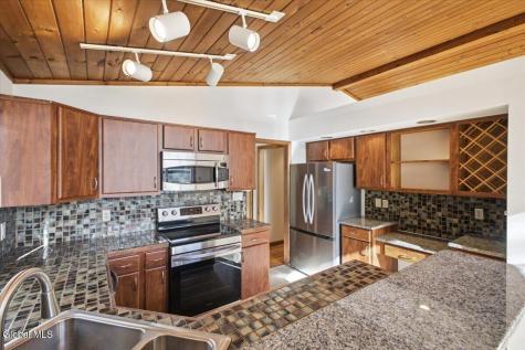 20 Beach Road Clifton Park NY 12065