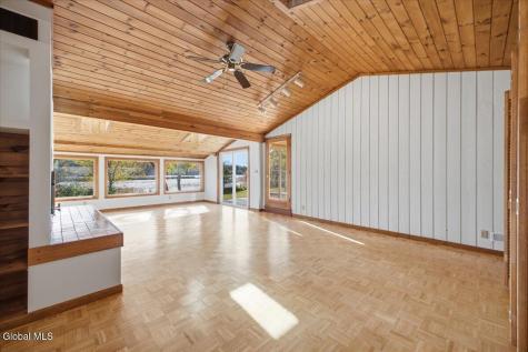 20 Beach Road Clifton Park NY 12065