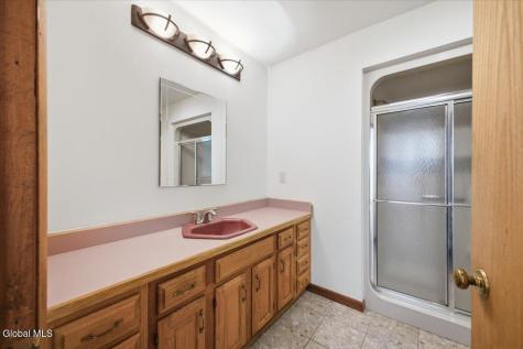20 Beach Road Clifton Park NY 12065